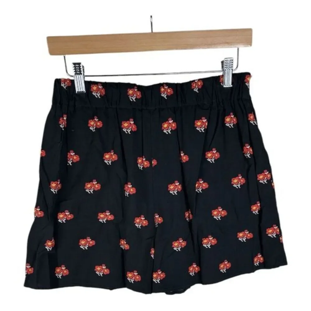 Anthropologie Maeve Floral Pleated Front Black Shorts Size‎ XS